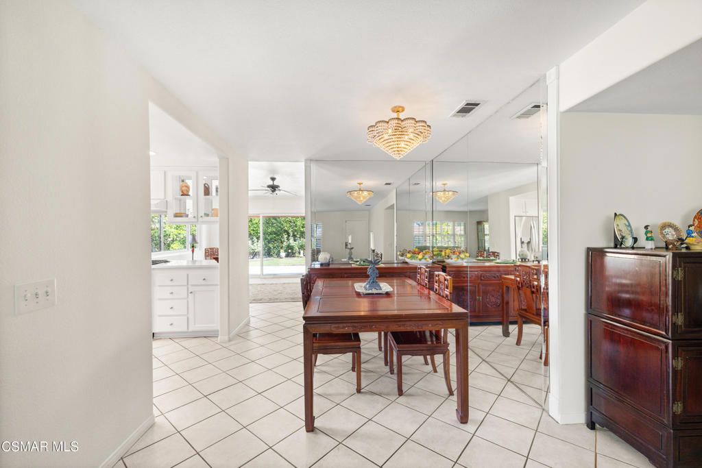 listing image 130720708829000404739