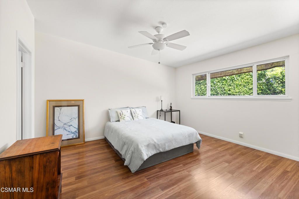 listing image 130724964200539159704