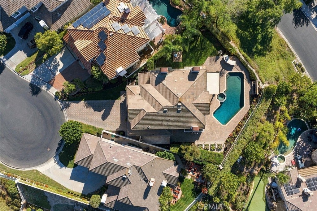Properties 4 3 Pebble Beach