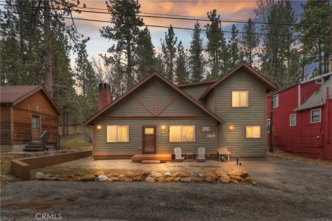 Photo of 41471 Comstock Ln, Big Bear Lake, CA 92315 (MLS # IG26067834)