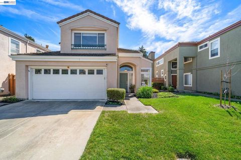Photo of 2826 Montair Way, Union City, CA 94587 (MLS # 41128693)