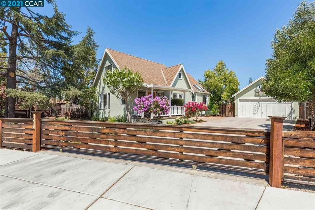 listing image 130721541808183419368