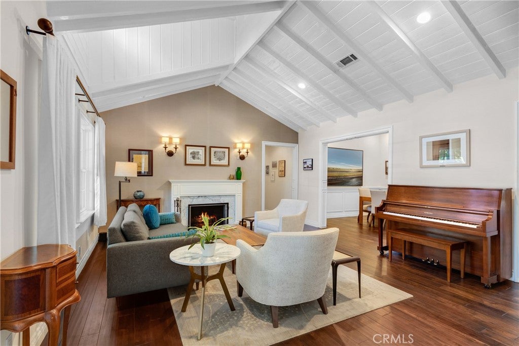 11156 Valley Spring Lane