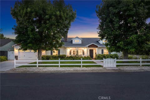 Photo of 11156 Valley Spring Lane, Studio City, CA 91602 (MLS # SR26157865)