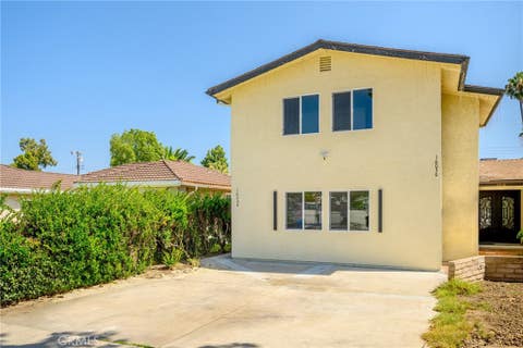 Photo of 16036 Liggett Street, North Hills, CA 91343 (MLS # GD26166517)