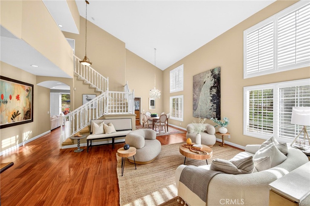 19901 Mid Pines