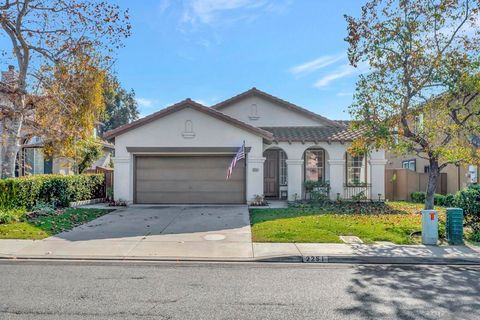 Photo of 2251 Paseo Saucedal, Carlsbad, CA 92009 (MLS # 250036826SD) Photo of 2251 Paseo Saucedal, Carlsbad, CA 92009 (MLS # 250036826SD)
