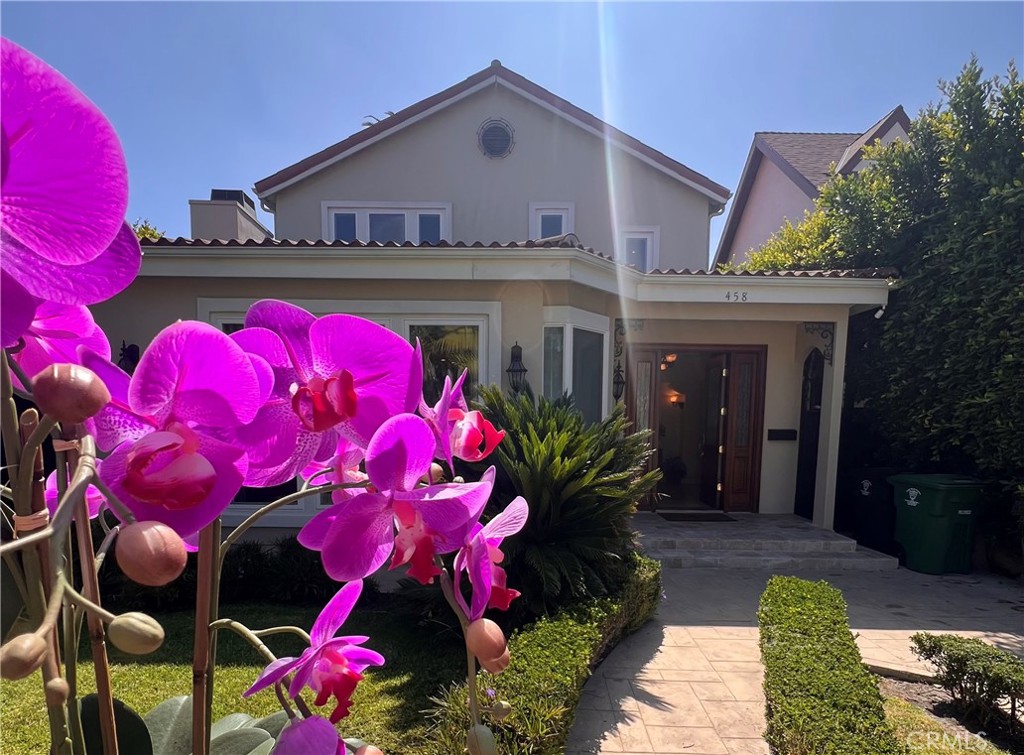 Rare Leasing Opportunity in the Heart of Beverly Hills' Pico-Robertson Neighborhood Step into timeless elegance and modern comfort with this exceptional 5-bedroom, 5-bathroom contemporary two-story residence, offering 3,639 sq. ft. of refined living space on a 5,002 sq. ft. lot. Perfectly positioned just moments from Rodeo Drive, Century City, and premier local amenities, this home delivers sophistication, space, and versatility in one of Beverly Hills' most vibrant residential pockets. From the moment you enter the grand foyer with its elegant iron staircase and beautiful natural light, you'll sense the quality and thoughtful design that defines every corner of this home. The formal living room, with a natural stone fireplace, flows into a spacious great room, creating an ideal layout for entertaining or daily living. The chef's kitchen features custom walnut cabinetry, granite countertops, SubZero appliances, double wall ovens, a central island, and a bright breakfast nook. A formal dining room with oversized windows opens to a peaceful side walkway-perfect for comfortable living. A main-level bonus room can serve as an office, guest suite, or playroom, complemented by a full bath, powder room, and extra workspace. Upstairs, in addition to the stunning primary suite with a spa-inspired bathroom and expansive walk-in closet, you'll find three additional well-appointed bedrooms. Two bedrooms share a convenient Jack & Jill bathroom, while the third bedroom enjoys its own private en-suite bath and mirrored closet- ideal for family, guests, or flexible use. Additional Features:
•Central A/C & heat •In-unit washer & dryer
•Built-in BBQ & parking for 3 cars
•Alarm system (tenant has to subscribe) •Ample built-in storage Location
perks: Minutes from Cedars-Sinai, top schools, La Cienega Park & Farmers Market, Kosher shops, and all the best of Beverly Hills. Available now | 12 month lease available or Long-term lease if preferred. Contact Alyssa Rozenbaum to schedule your private showing of this rare lease offering.