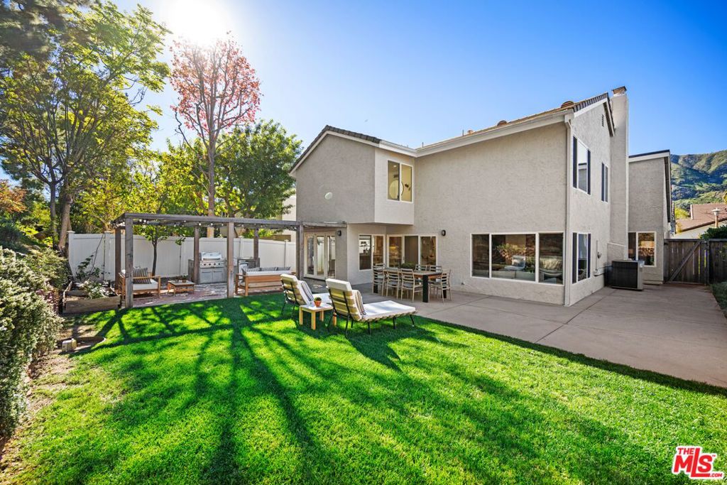 1424 Avenida De Cortez