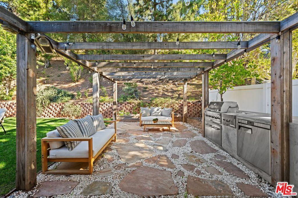 1424 Avenida De Cortez