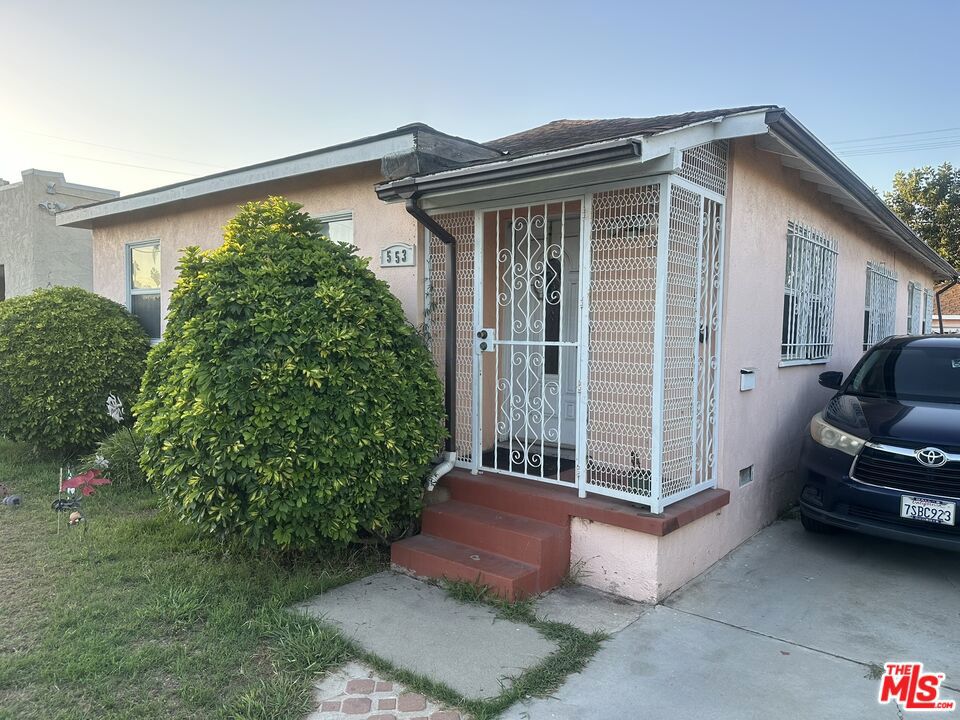 553 W 109th Street