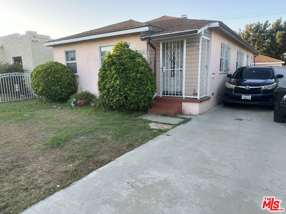 553 W 109th Street