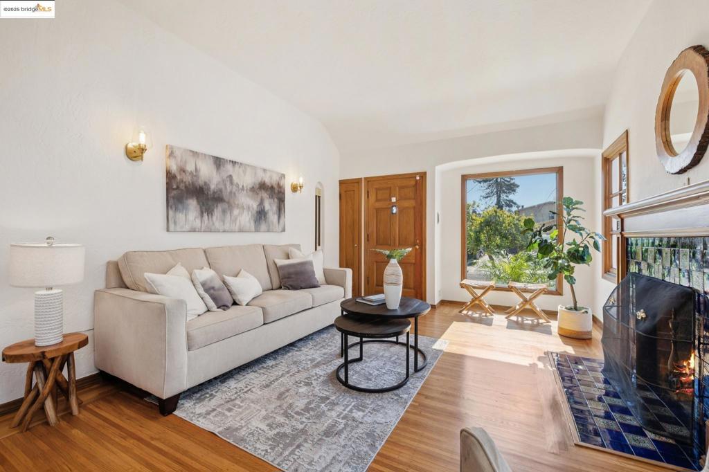 SAN PABLO PARK - Residential