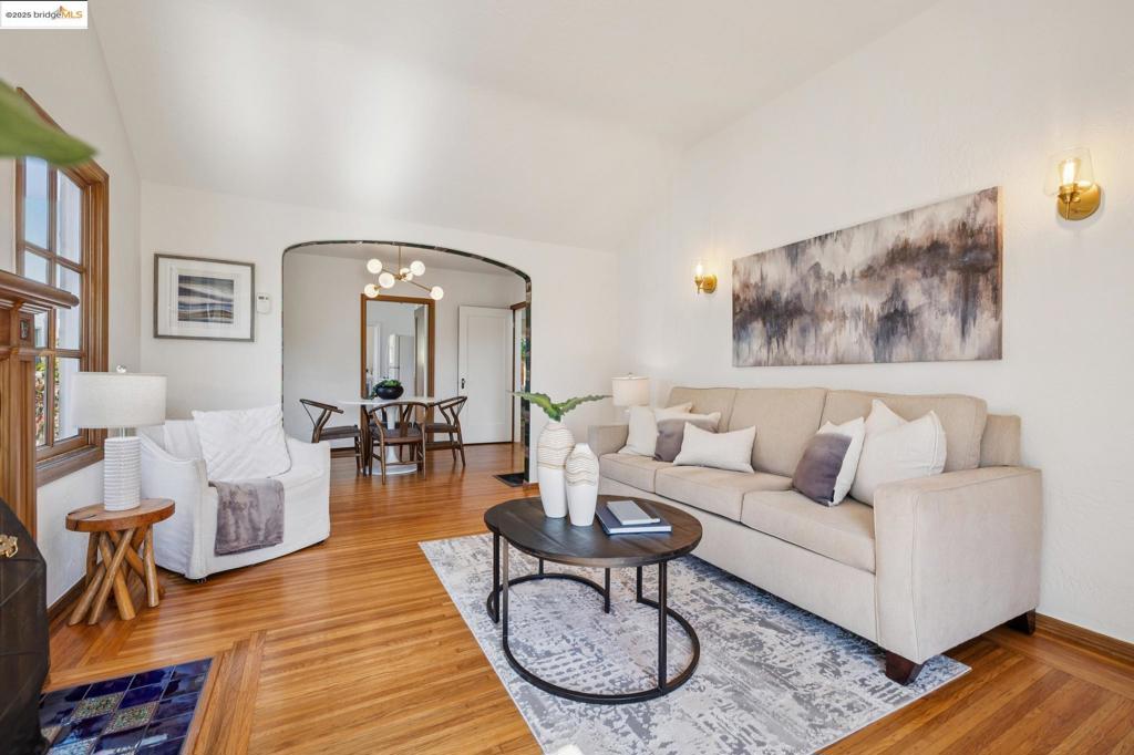 SAN PABLO PARK - Residential