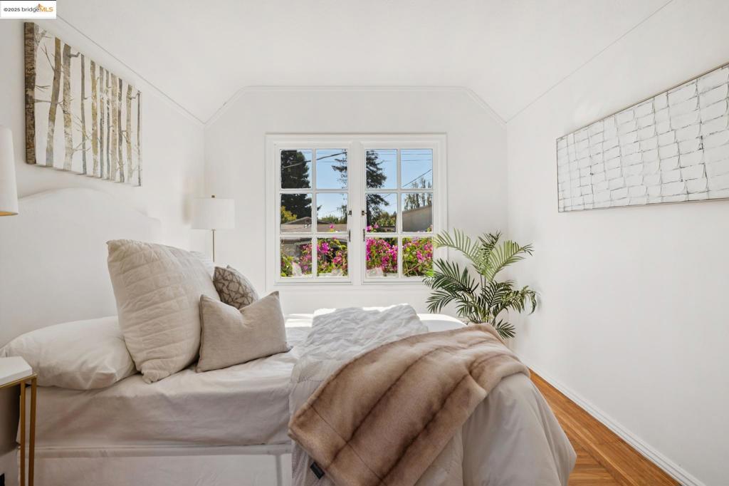SAN PABLO PARK - Residential