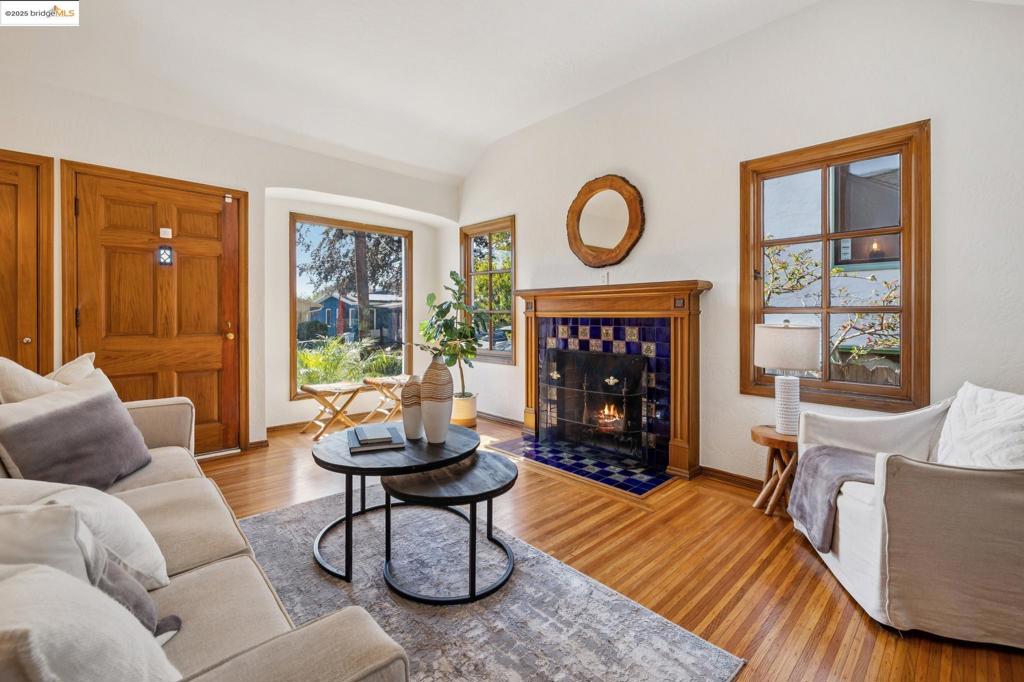 SAN PABLO PARK - Residential