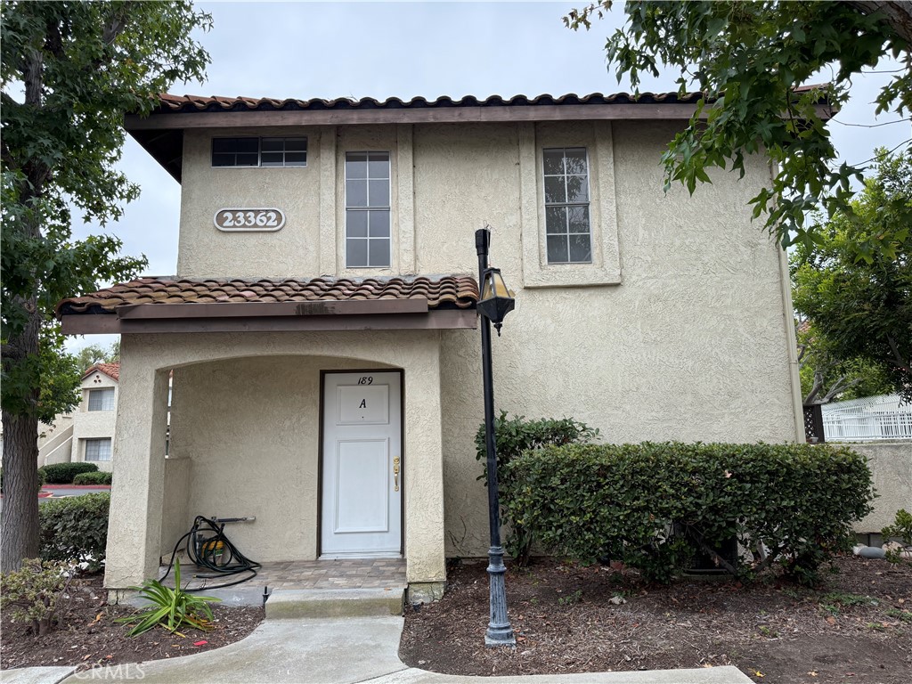 Completely Renovated Home in Las Palmas!
Welcome to this beautifully remodeled residence featuring brand-new flooring throughout, fully upgraded bathrooms with modern finishes, and a stunning new kitchen with sleek cabinetry, countertops, and appliances. Every detail has been refreshed, offering a move-in-ready home with a fresh, contemporary feel. Enjoy the comfort of a thoughtfully updated interior combined with the convenience of Mission Viejo living.