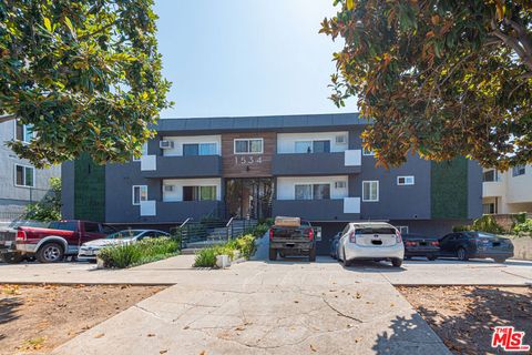 Photo of 1534 S Shenandoah Street, Los Angeles, CA 90035 (MLS # 26661085)