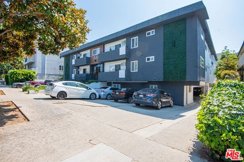 Tiny photo for 1534 S Shenandoah Street, Los Angeles, CA 90035 (MLS # 26661085)