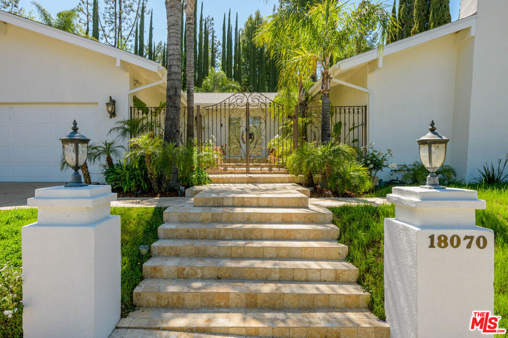 18070 Lake Encino Drive