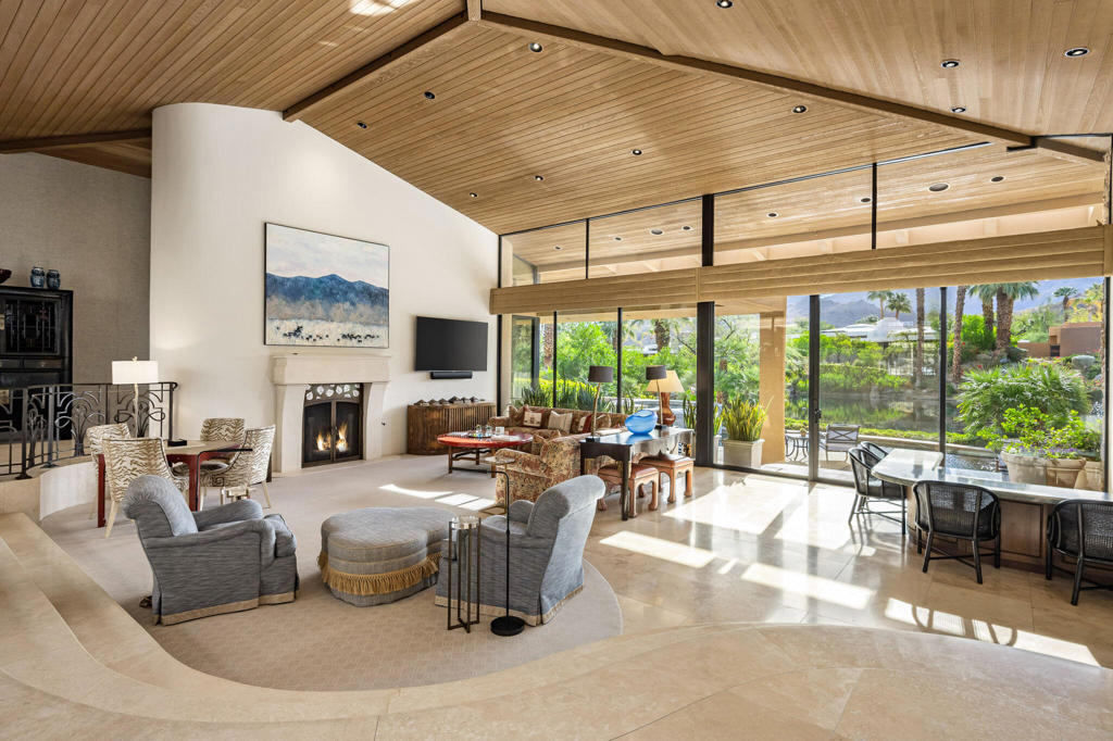74445 Mountain Vista Drive