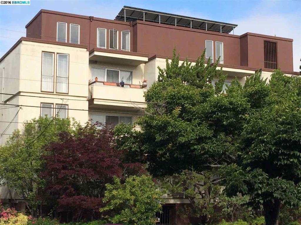 Top Adams Point property built in 1968. Designed by noted architect and structural engineer Robert Vandenbosch. Large units with very desirable floor plans and numerous features. Excellent location near Lake Merritt, freeways and BART and the Grand Lake and Lakeshore shopping districtrs.
