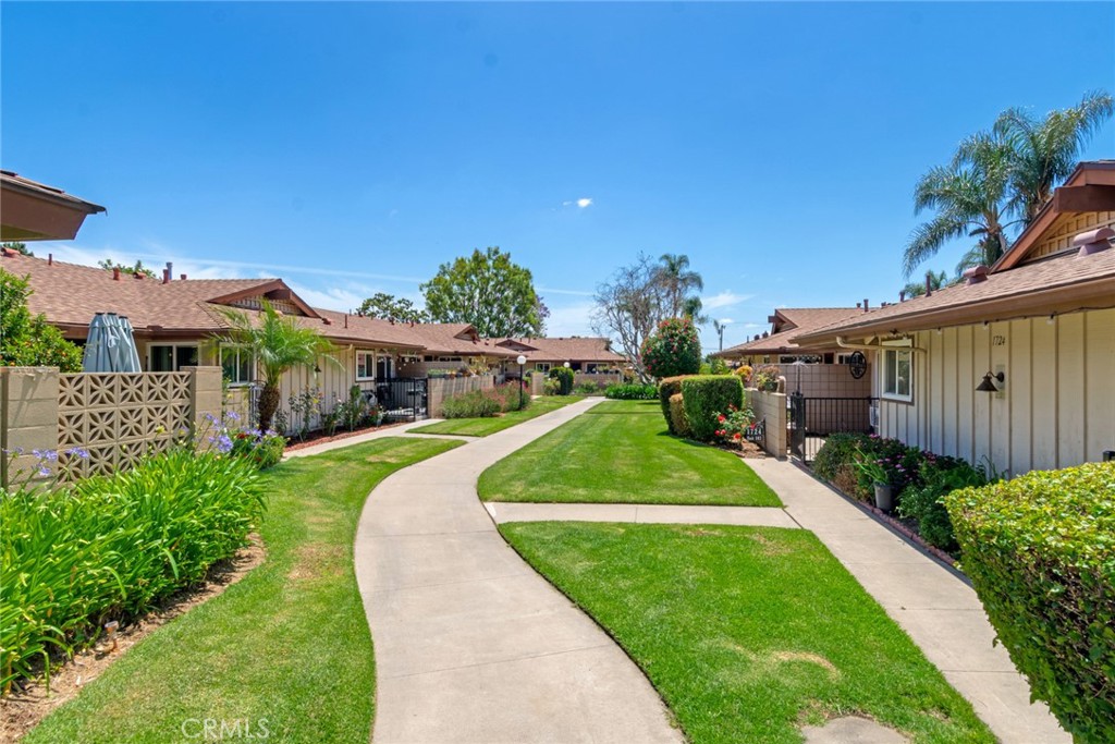 1736 E Commonwealth Ave 102