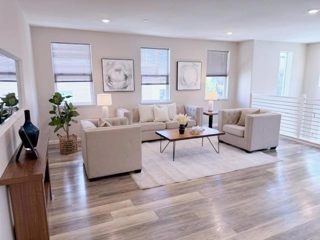 179 Llano De Los Robles Avenue 1
