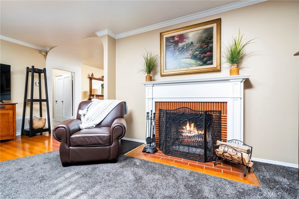 859 W Berkeley Court