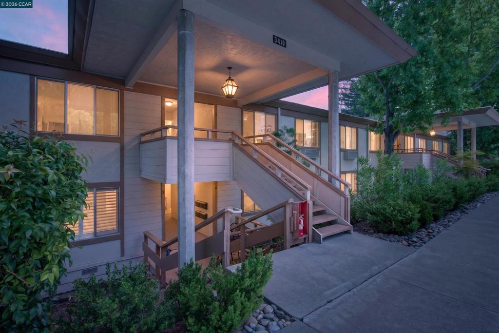 Photo of 3410 Tice Creek Dr Dr #2, Walnut Creek, CA 94595 (MLS # 41137024)