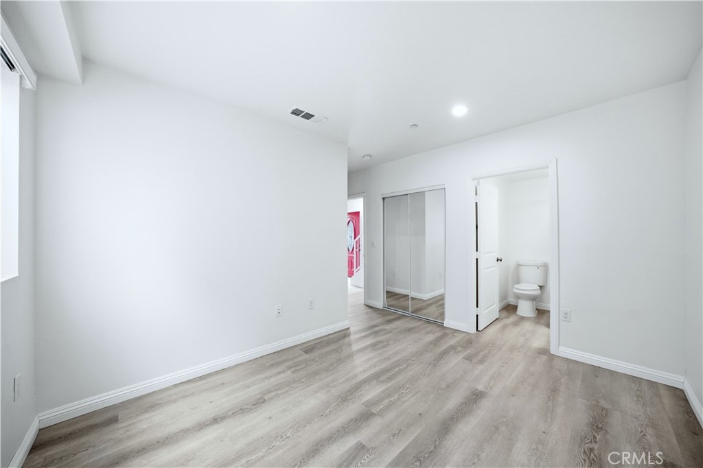 Properties 3 6919 S Menlo