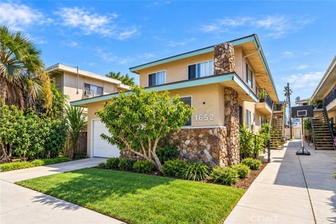 Photo of 1652 W Lomita Blvd BLVD, Harbor City, CA 90710 (MLS # PW26210830)