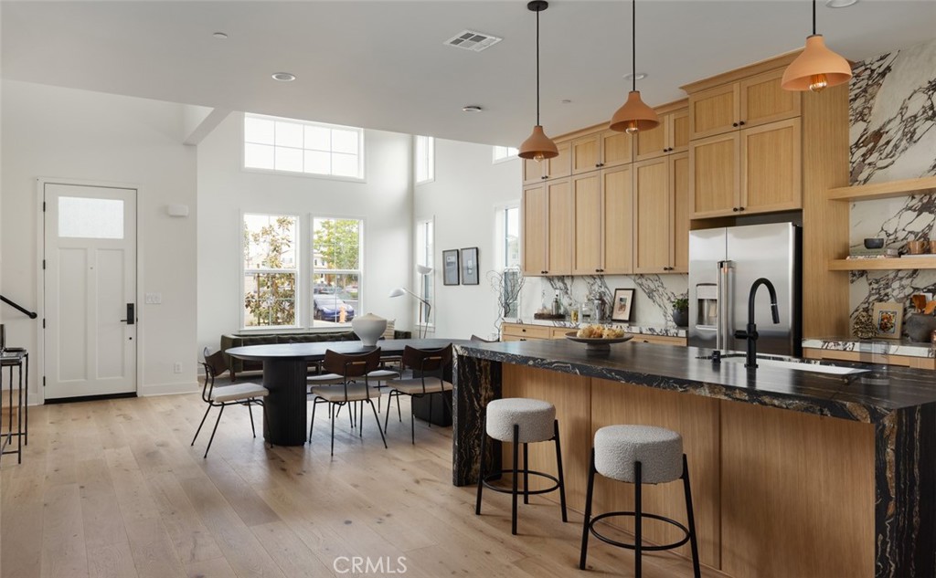 Oakpointe - Residential