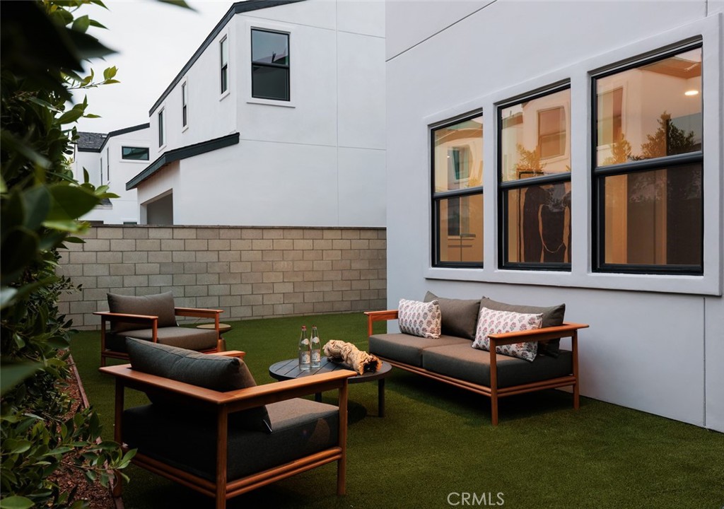 Oakpointe - Residential