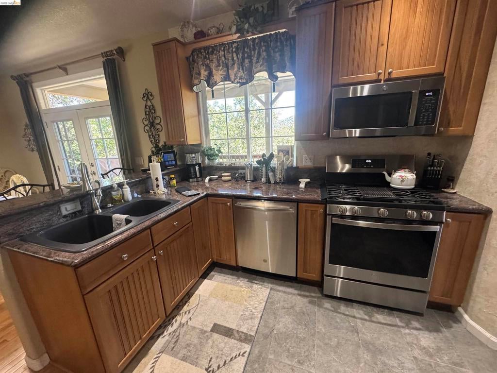 21185 Crystal Falls Dr