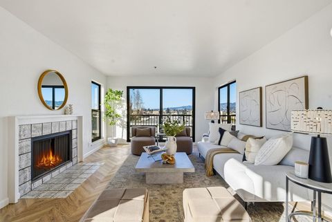 Photo of 322 Hanover Ave Ave #513, Oakland, CA 94606 (MLS # 41123136)