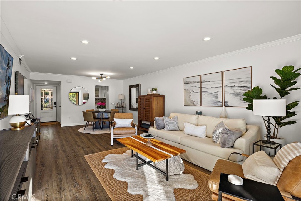 East Nine (EN) - Residential