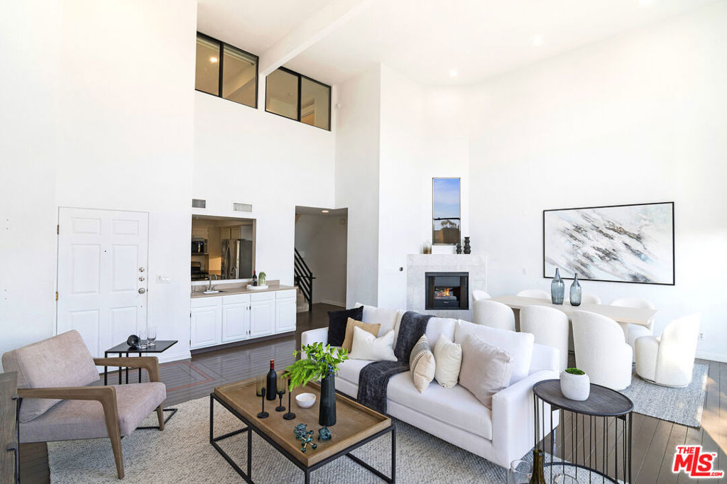 1059 S Shenandoah Street 304