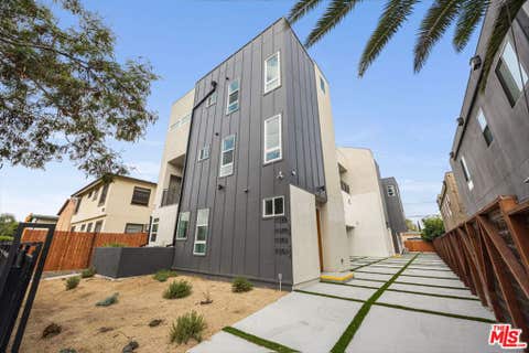 Photo of 11253 Hatteras Street #1/2, North Hollywood, CA 91601 (MLS # 26846109)