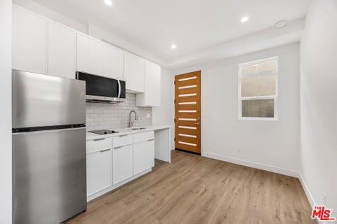 Photo of 11253 Hatteras Street #1/2, North Hollywood, CA 91601 (MLS # 26846109)