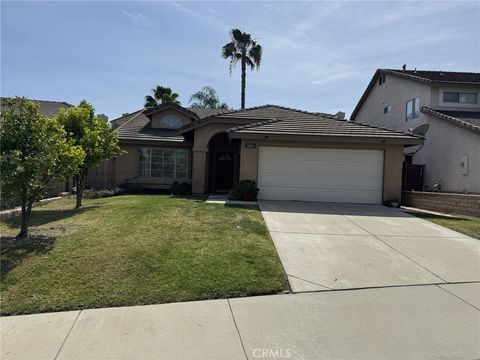 Photo of 9195 Desert Acacia Ln, Corona, CA 92883 (MLS # PW26058370)