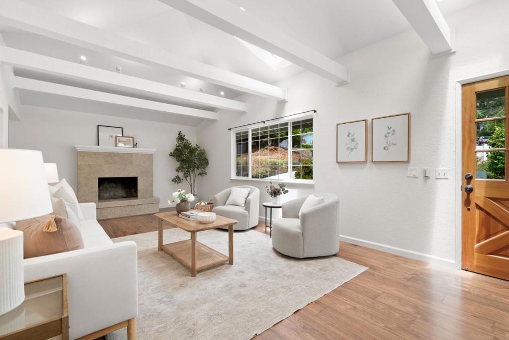 112 Siesta Court