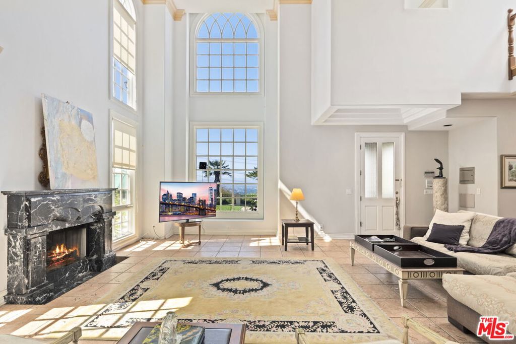 14330 Mulholland Drive