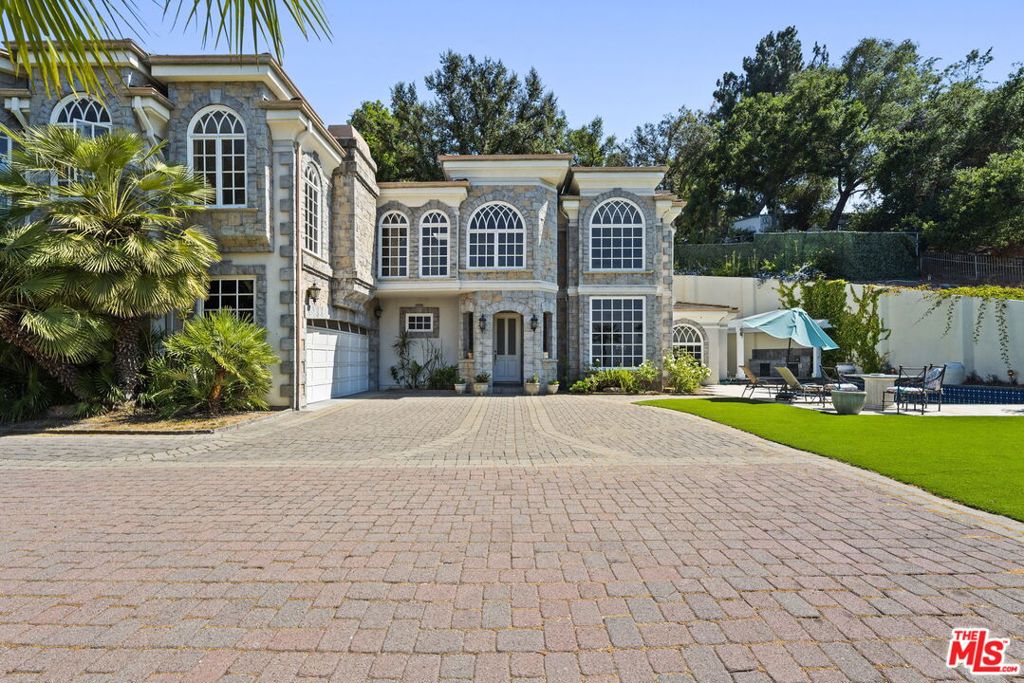 14330 Mulholland Drive