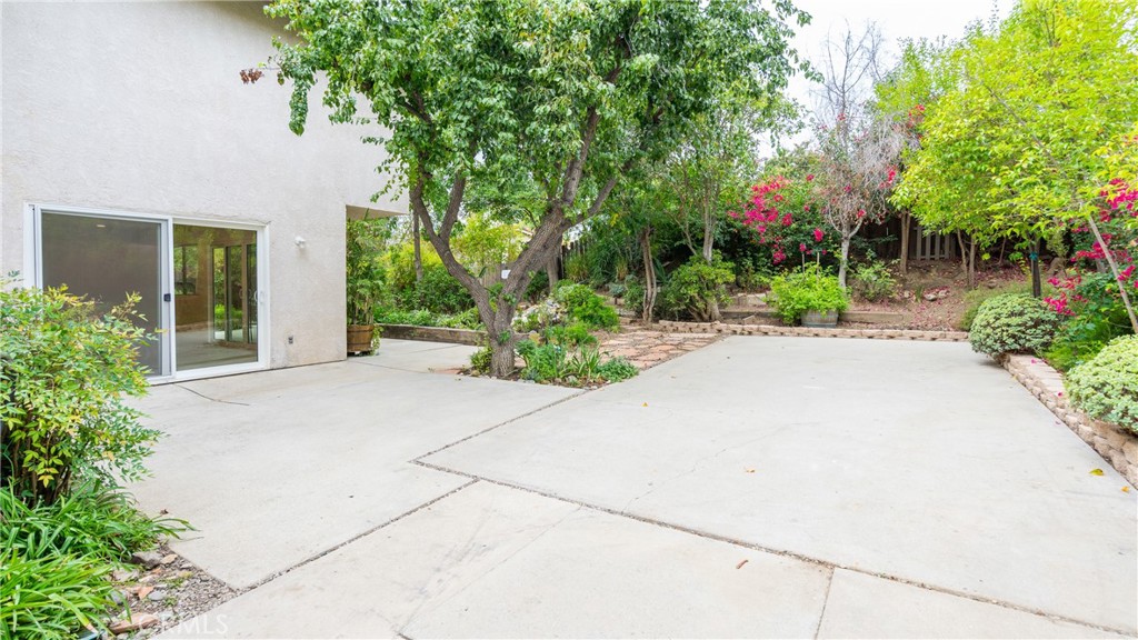 Liberty Canyon (D) (860) - Residential