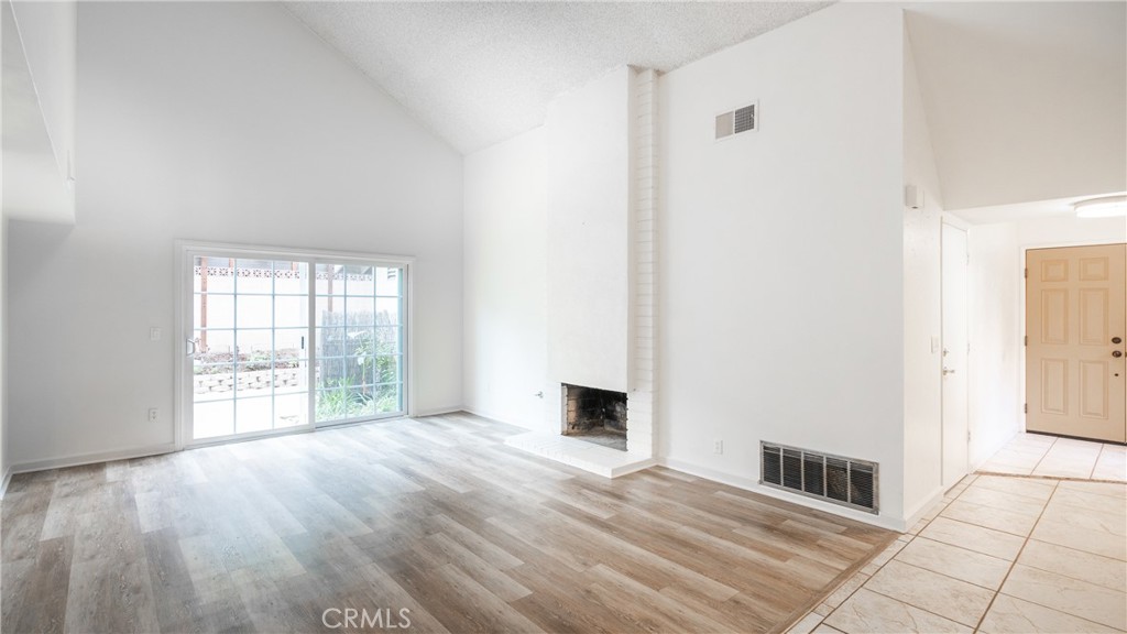 Liberty Canyon (D) (860) - Residential