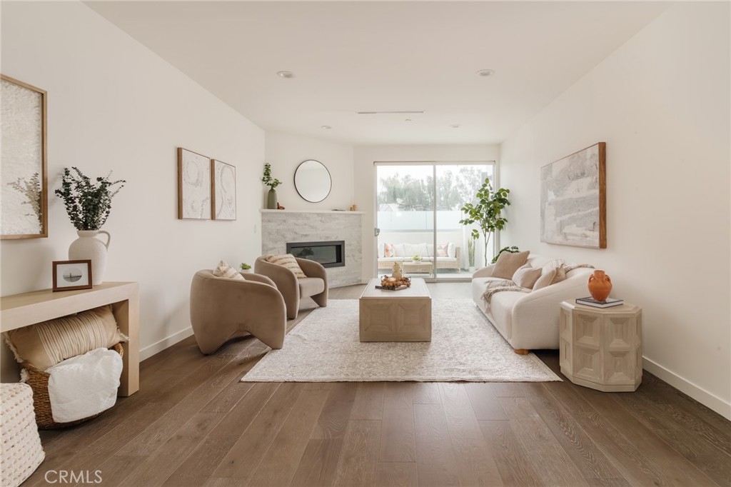 Properties 3 12045 Guerin Street PH4