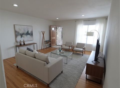 Photo of 522 Cedar Avenue #3, Long Beach, CA 90802 (MLS # PW25215248)