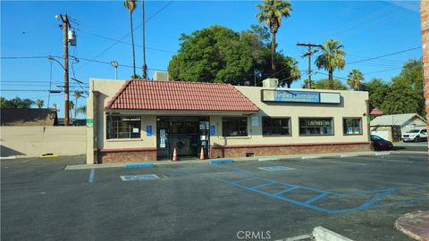 2115 University Riverside CA 92507