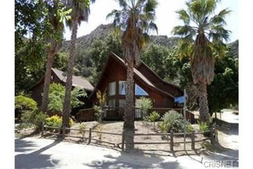 Photo of 29716 Jackson, Castaic, CA 91384 (MLS # SR26010175)